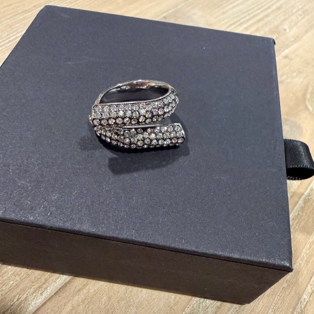 Demarson New York Pavé Crystal Wrap Ring 12K White Gold Plated Size 6.25 - Picture 2 of 6